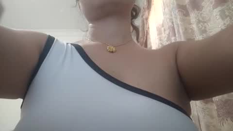 Shirleyni online show from October 4, 2:31 am