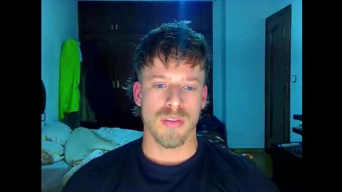 Cick Goreskin online show from December 18, 2:40 am