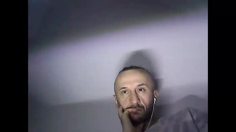 Snapshot of shooter_coool chatting on October 9, 9:53 pm shooter_coool online show from October 9, 9:53 pm