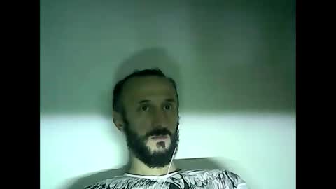 Snapshot of shooter_coool chatting on December 4, 6:33 pm shooter_coool online show from December 4, 6:33 pm