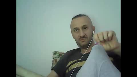 Snapshot of shooter_coool chatting on October 5, 9:50 am shooter_coool online show from October 5, 9:50 am