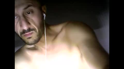 Snapshot of shooter_coool chatting on September 19, 7:17 pm shooter_coool online show from September 19, 7:17 pm