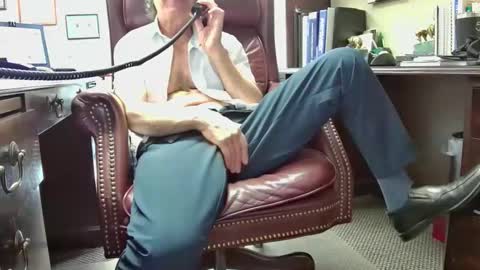nikolas send dm for an appointment online show from May 19, 2:35 pm