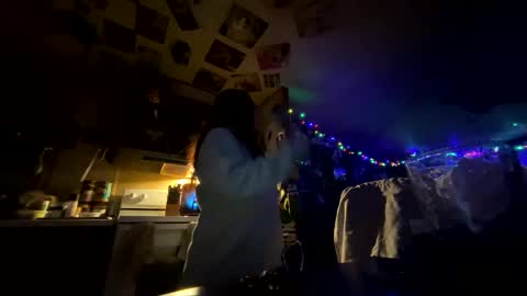 shorty920505 online show from October 24, 5:30 am