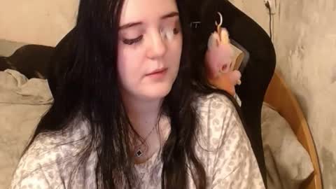 Snapshot of show_for_you chatting on September 29, 3:44 pm show_for_you online show from September 29, 3:44 pm