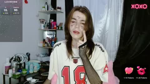 Shun White online show from December 6, 3:02 am