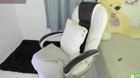 Nahomy online show from February 19, 12:25 am