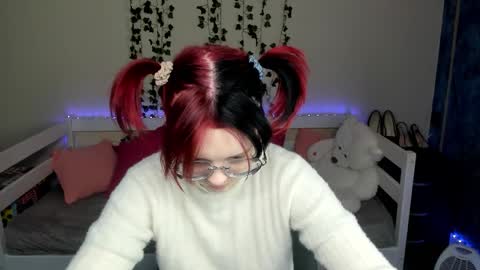 shy_elina01 online show from November 9, 10:41 am