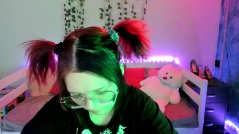 shy_elina01 online show from November 13, 10:51 am