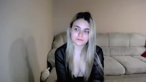 shy_sabrina_ online show from March 14, 11:09 pm