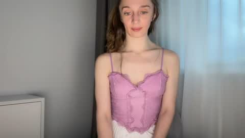shy_schoolgirl_ online show from June 16, 6:45 pm