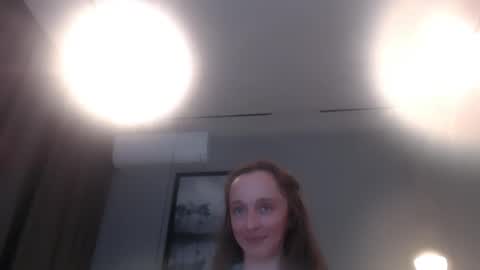 Snapshot of shy_schoolgirl_ chatting on September 30, 5:12 pm shy_schoolgirl_ online show from September 30, 5:12 pm
