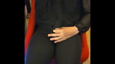 shylittledick83 online show from August 7, 3:49 am