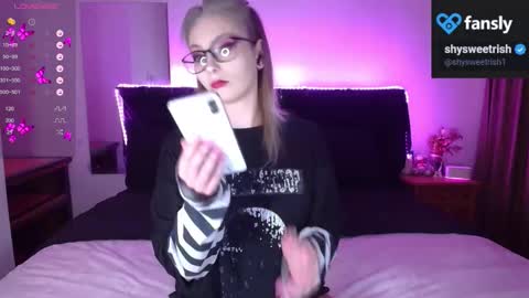 shysweetrish online show from September 20, 4:15 am