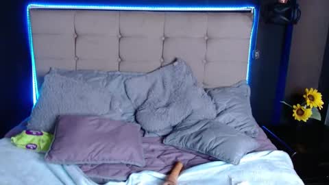 CALL ME  CHARLOTTE online show from March 9, 10:19 pm