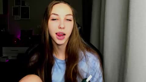 SIA online show from December 4, 2:55 am