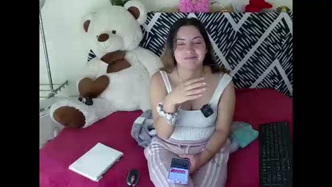 Sia online show from July 7, 7:23 am