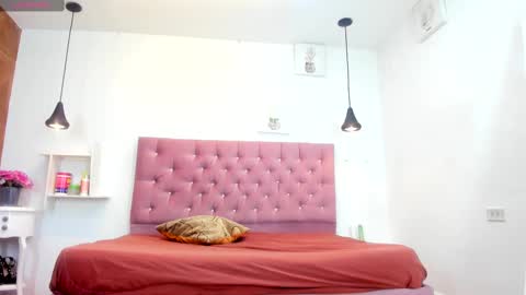 sienna_glow online show from September 16, 12:29 pm