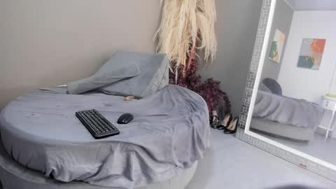 sienna_glow online show from December 2, 7:01 pm