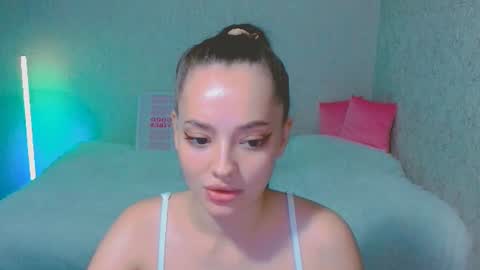 Sienna Mia online show from July 9, 5:28 pm
