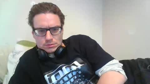 Snapshot of siiimonster chatting on October 14, 10:35 pm siiimonster online show from October 14, 10:35 pm