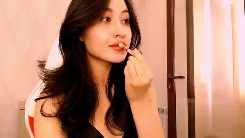 silk_ann online show from November 8, 5:43 am