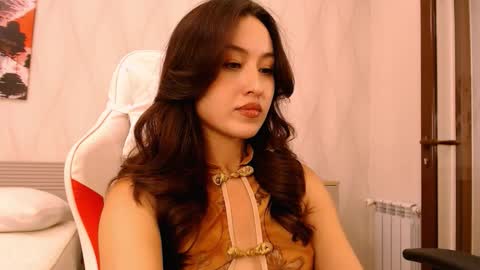 silk_ann online show from September 19, 8:40 am