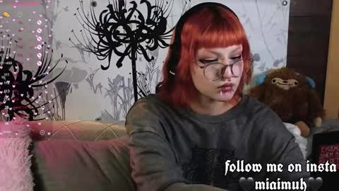 Mia online show from September 26, 8:06 pm