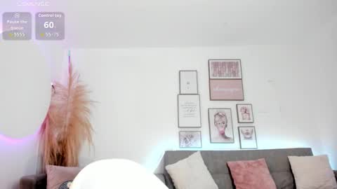 Silvia online show from October 9, 7:36 am