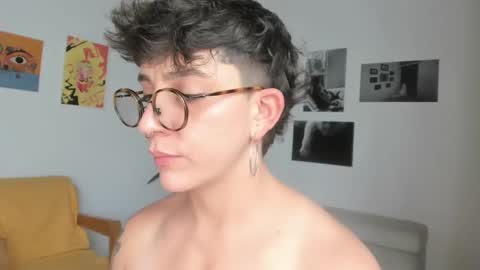 Sim. online show from February 14, 8:15 pm