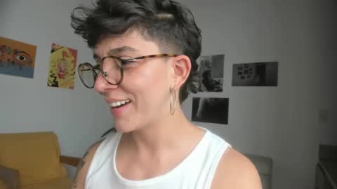 Sim. online show from February 11, 6:44 pm