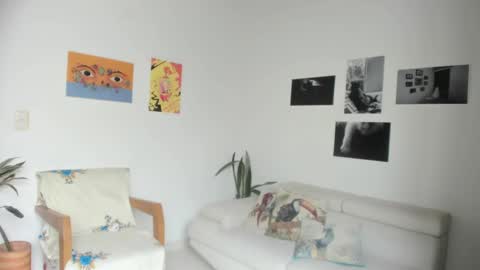 Sim. online show from December 24, 3:47 pm