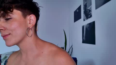 Sim. online show from October 15, 5:36 pm