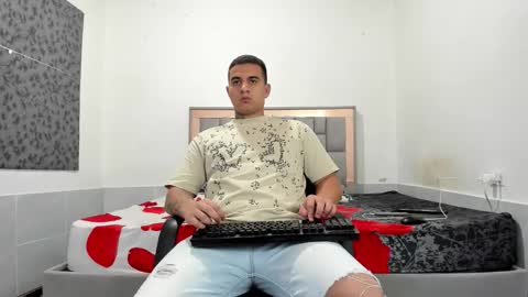 SIMON KELER online show from February 21, 6:27 am