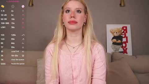   online show from May 31, 8:21 pm
