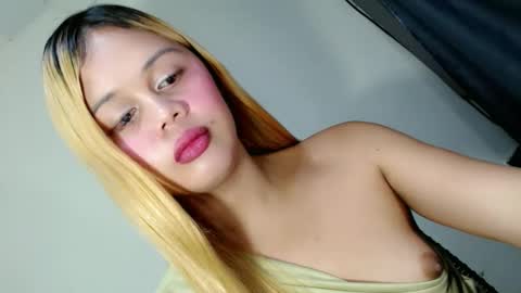 sinfulrose_ online show from May 4, 12:17 am