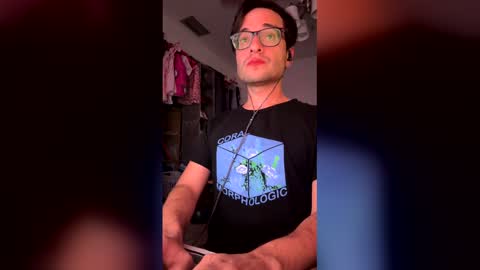 singholedad online show from April 14, 2:04 am