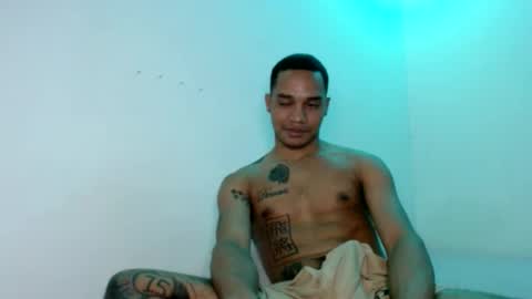 Snapshot of sir_black1 chatting on December 22, 8:14 pm Sir black online show from December 22, 8:14 pm