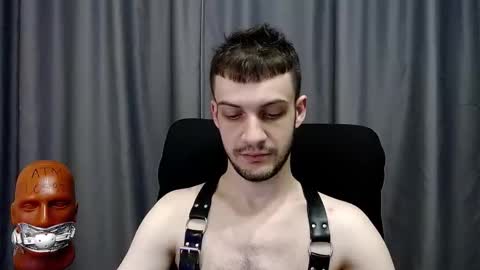 Sir Damien online show from December 17, 3:24 am