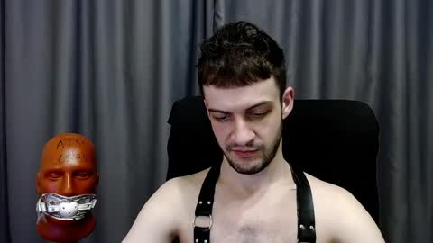 Sir Damien online show from April 5, 8:39 pm