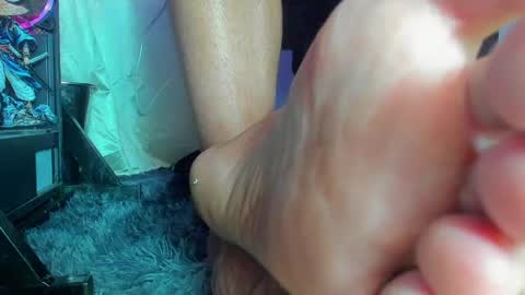 only foot                         worshipers here online show from June 5, 6:41 am