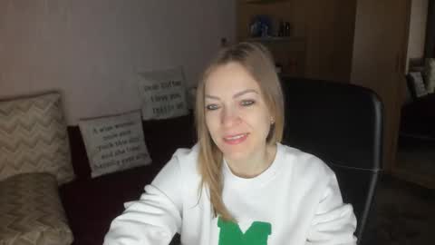 sirenasilk online show from January 13, 3:03 am