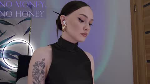 Goddess Sirena online show from February 18, 7:57 pm