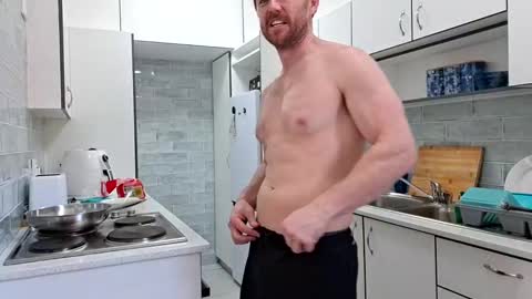 Snapshot of sirgiovanni chatting on September 9, 10:04 am Giovanni online show from September 9, 10:04 am