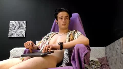 SirReedy online show from March 5, 6:39 pm