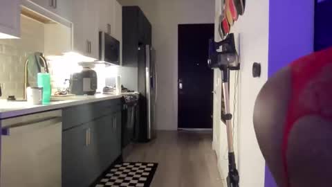 Sissyblkgoddess online show from February 19, 4:00 am