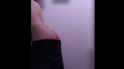 Cole Sprouse online show from March 13, 6:55 pm