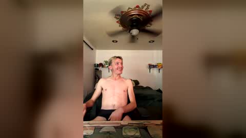 sissyr919213 online show from June 9, 9:47 pm