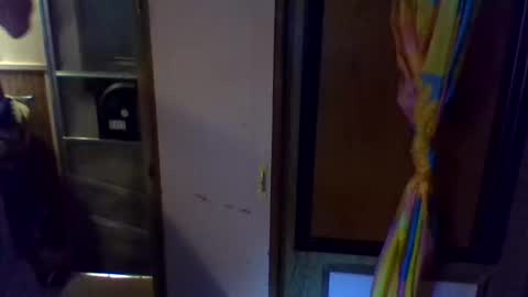 sisygrl364 online show from April 25, 2:36 am