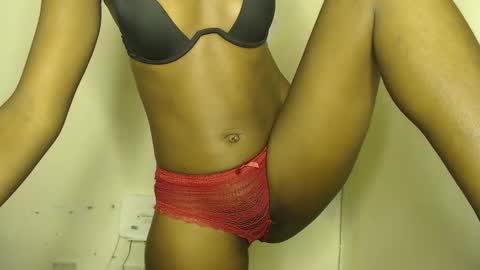 sizzly_ass online show from March 23, 11:04 am